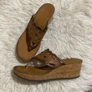 Clarks‎ Luxe Foam Wedge Sandals Comfort Brown Gold Womens Size 9